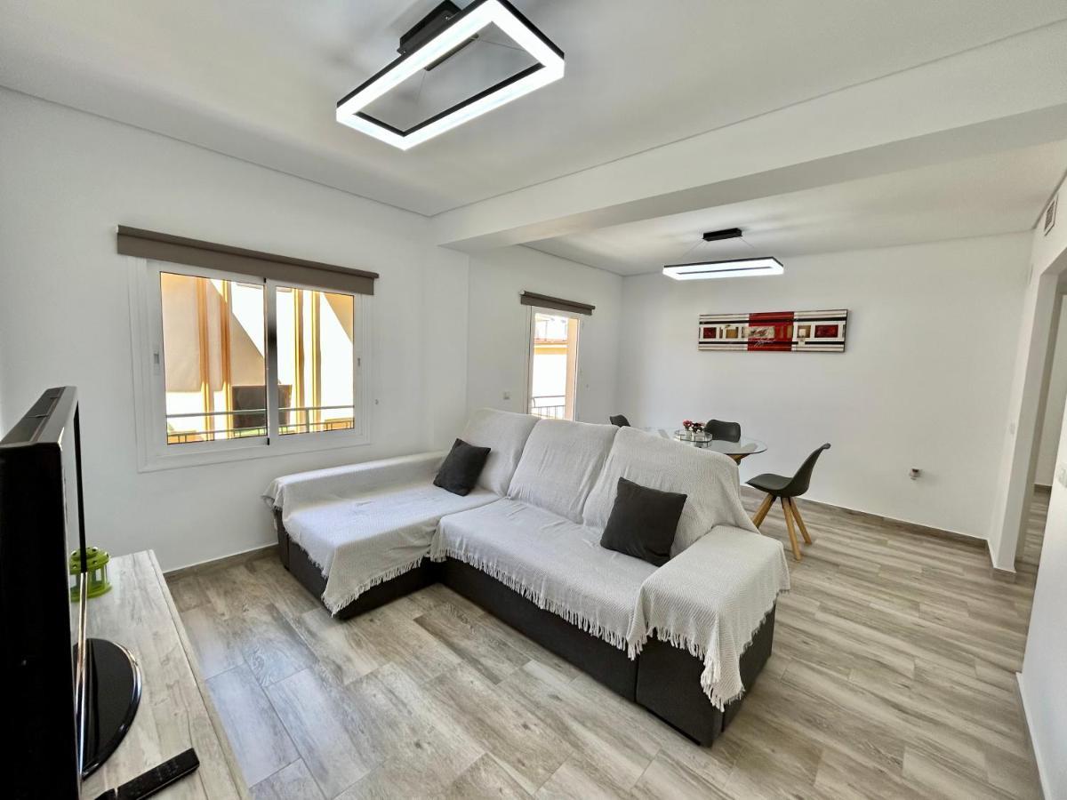 Apto. A 150 Metros De La Playa, Fuengirola Centro Luaran gambar